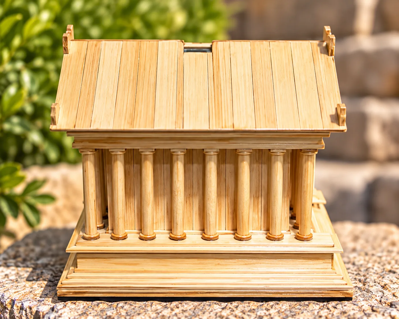 Գառնու տաճար – բնական փայտից մանրակերտ