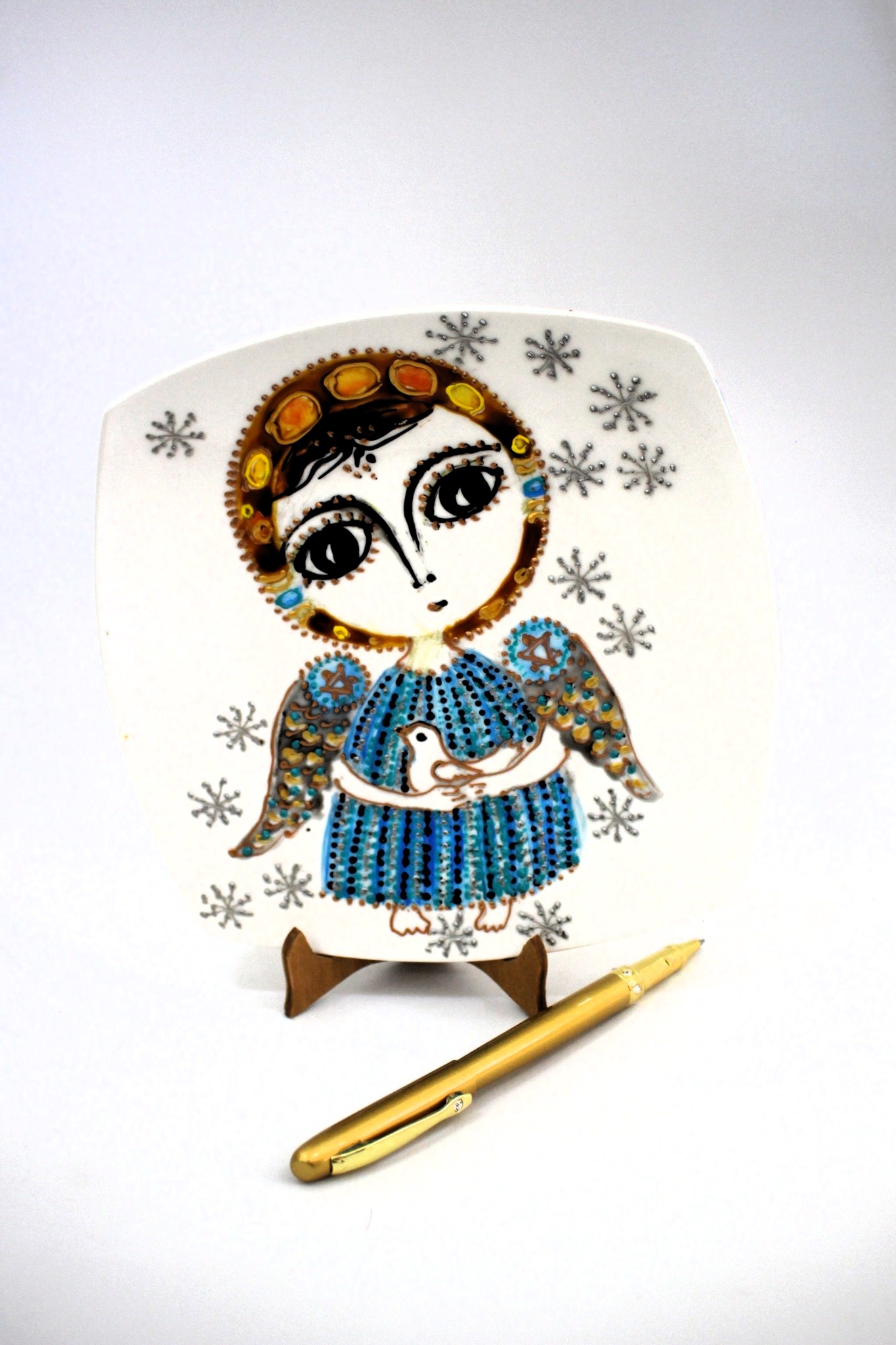 Ceramic Decorative Plate with Angel Illustration