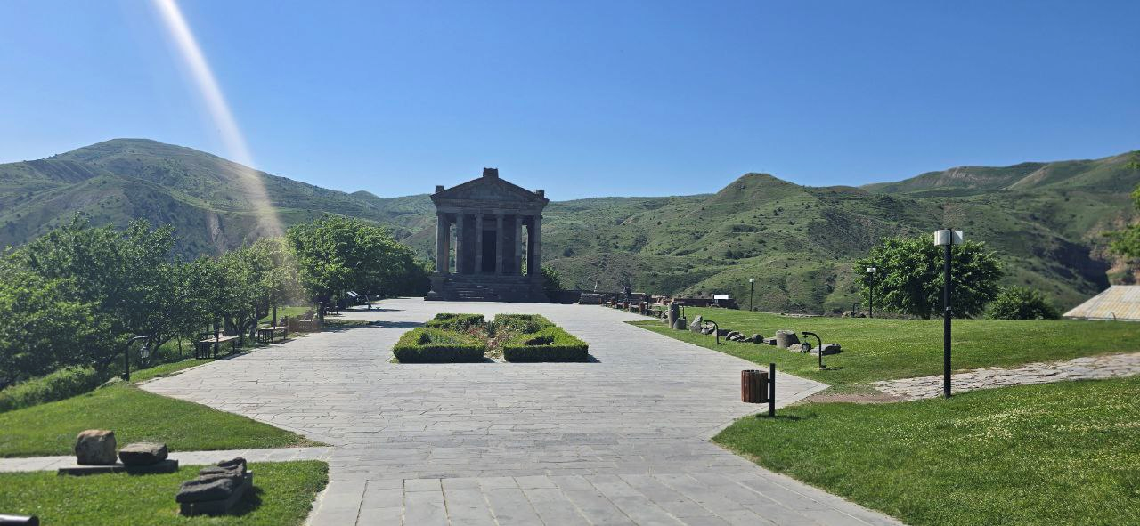 Hiking from Garni to Azat Reservoir: Khumarazham, Stone Symphony, Hot Springs & Wild Adventure